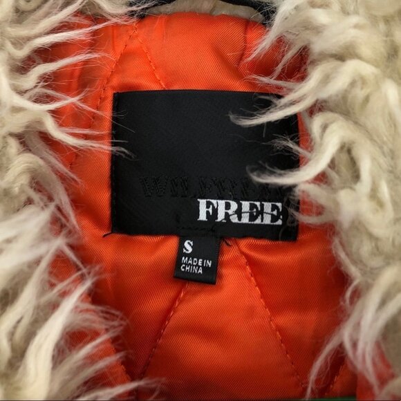 Wilfred free bomber puffer  jacket zippered hood - Picture 14 of 14